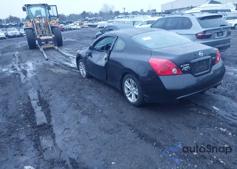 2010 Nissan Altima 2.5 S z USA, uszkodzony, nr VIN 1N4AL2EP4AC123111